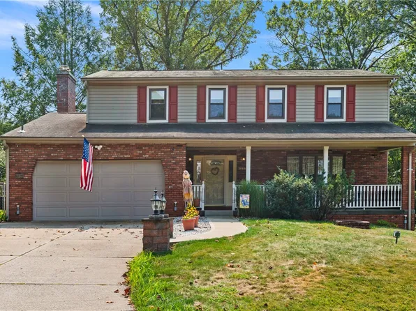 317 Rennie Dr, Pittsburgh, PA 15236