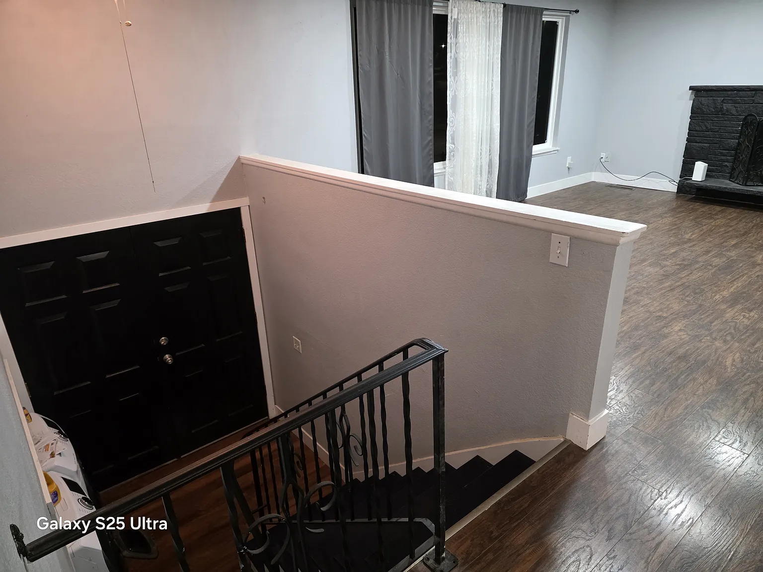 5 bed, 1900 sqft, $1,000 — Photo 2