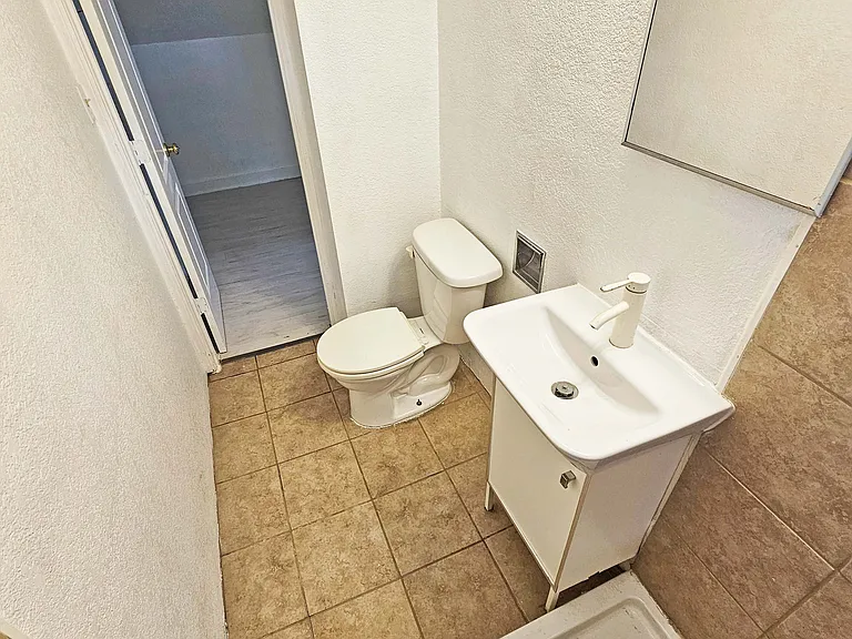 2nd Floor Walk in Shower