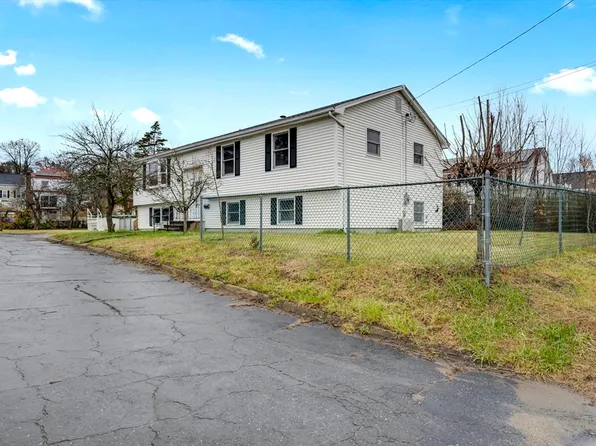 120 East St, Fitchburg, MA 01420