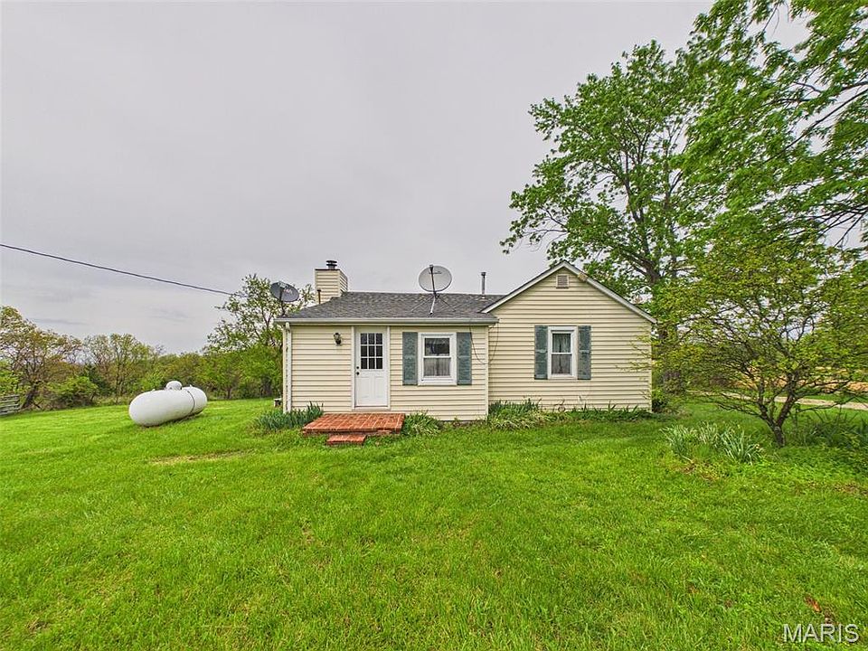 1st image of 310 Boone Creek Ln