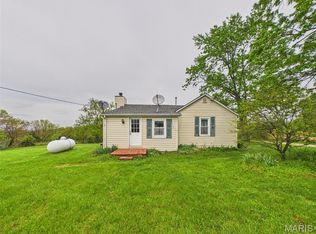 310 Boone Creek Ln, Sullivan, MO 63080