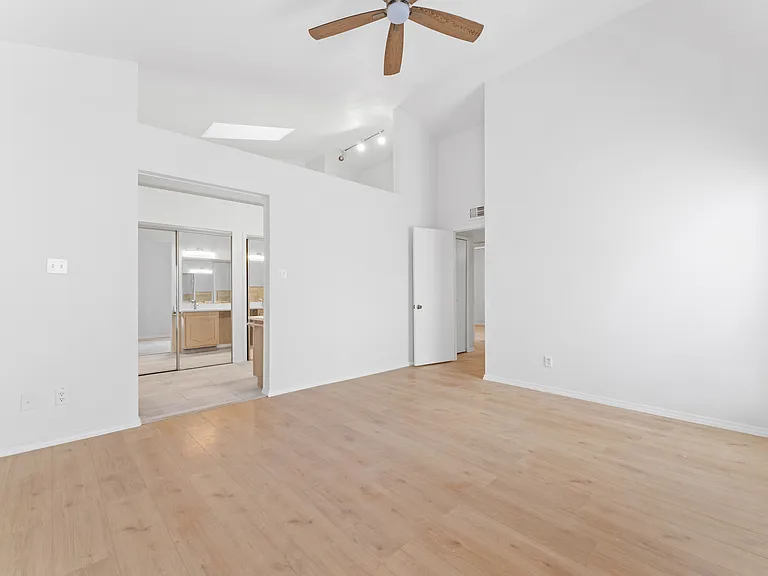 1035 Granite Ln — Photo 8