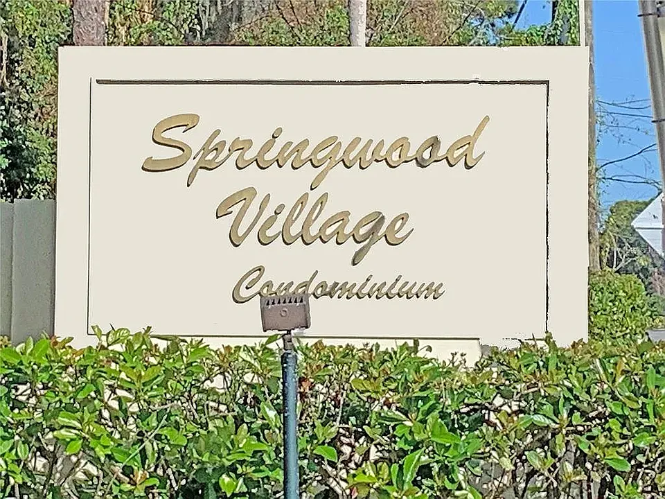 105 Springwood Cir #105-B