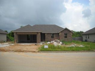 1109 Aaron Ave, Monett, MO 65708