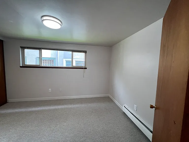 103 E Lynn St #202 — Photo 26