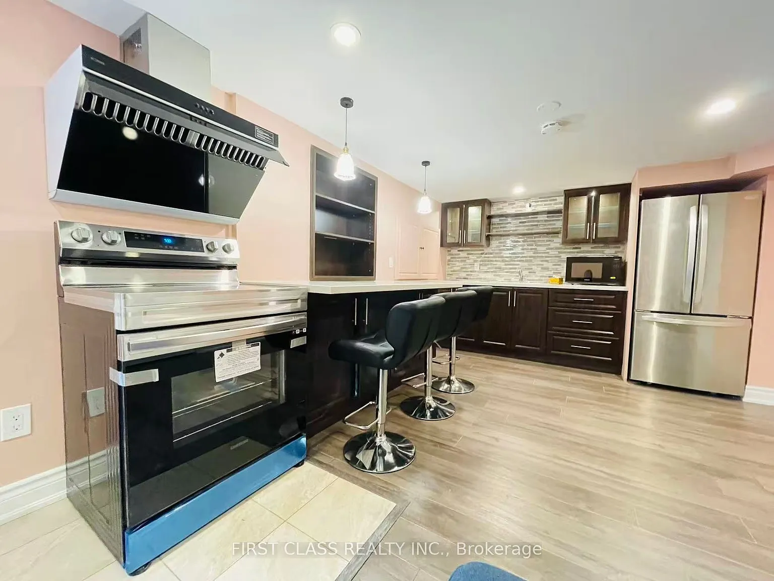 2 bed, $2,250 — Photo 4