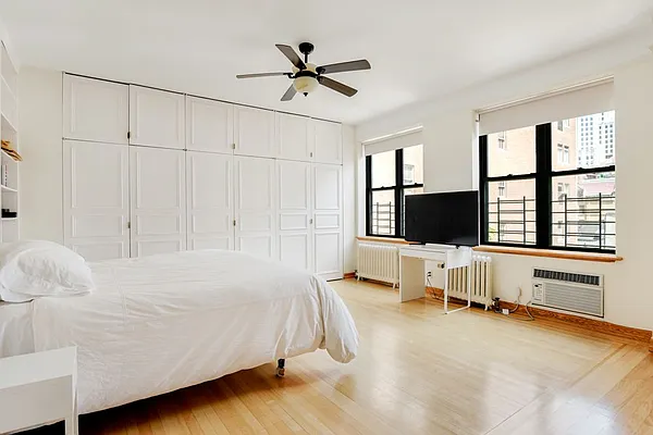 Rented by Compass | media 14