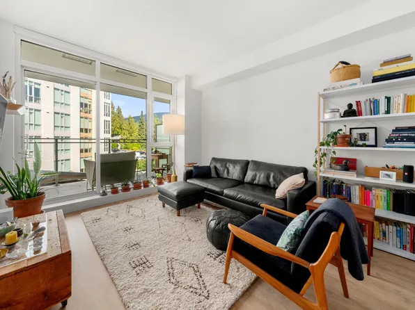 2385 Emery Ct #405, North Vancouver, BC V7J 0G1