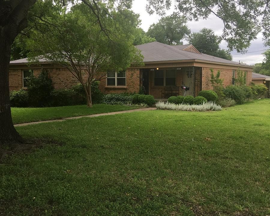 Gorgeous, landscaped, corner lot