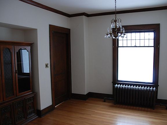 5th image of 56 Clarence Ave SE APT 2