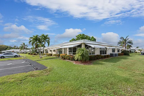404 Sandpiper Dr #D Photo 1