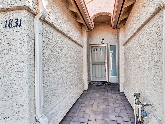 5th image of 1831 E WINGED FOOT Drive