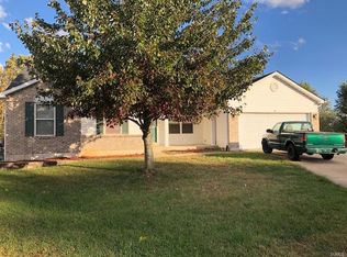 706 Diamond Pointe Ct, O'Fallon, MO 63366