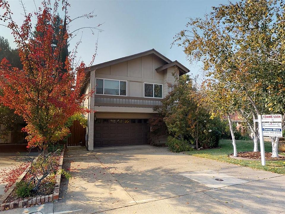 1st image of 1745 Park Place Dr