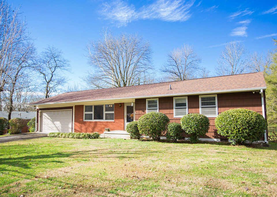 1st image of 203 Lindy Dr