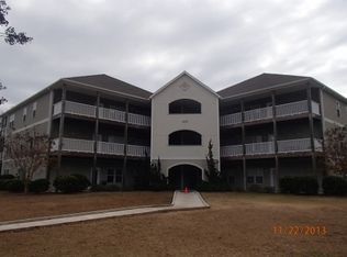 200 Lighthouse Ln, Cedar Point, NC 28584