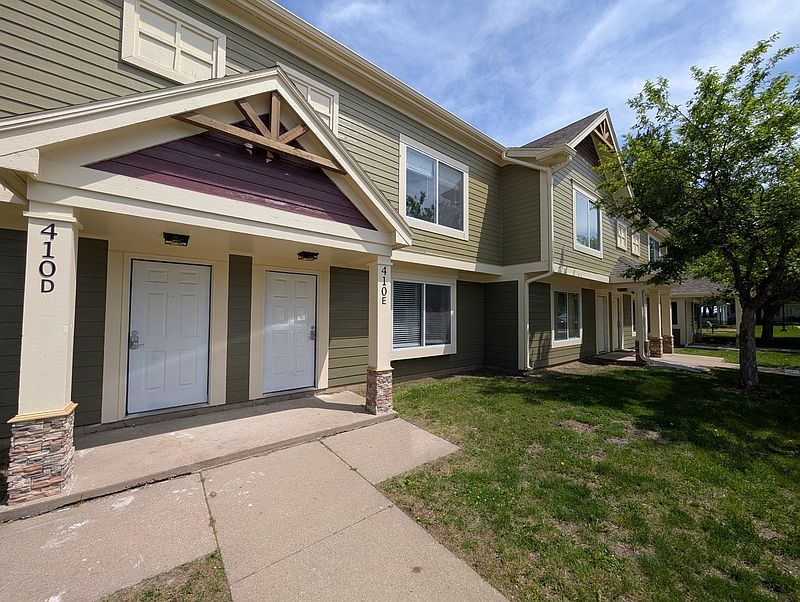 1st image of 408 E 15th St APT 202