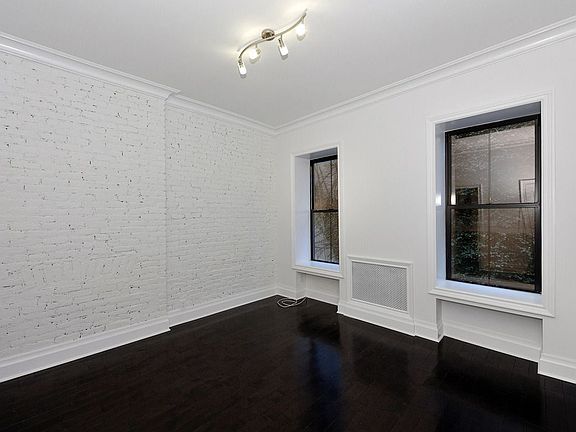 3rd image of 404 W 22nd St APT 2