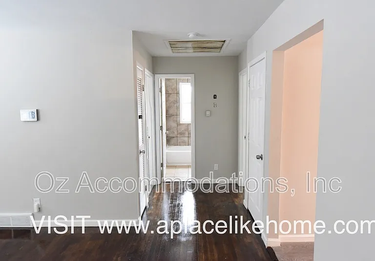 1109 S Appleton Ave — Photo 6