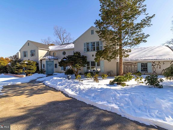 3rd image of 1260 County Line Rd