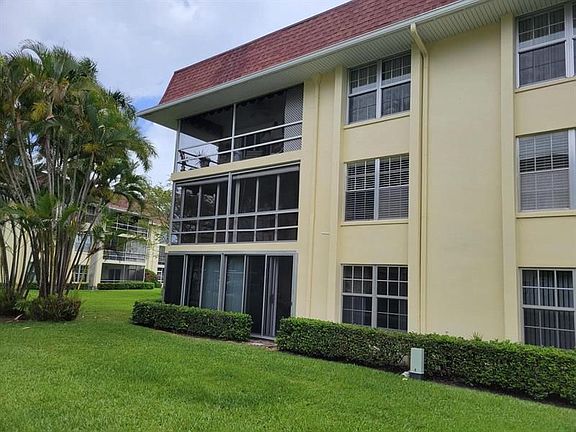 4th image of 5580 S Tamberlane Cir #235