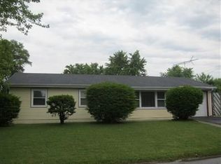 320 Lahonda Dr, Valparaiso, IN 46385
