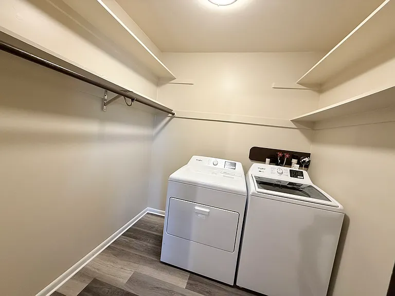 989 Main St #2 — Photo 12
