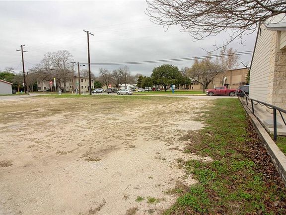 2nd image of 630 S Business Highway 35