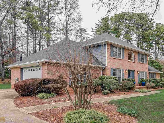 3rd image of 2758 Club Valley Ct