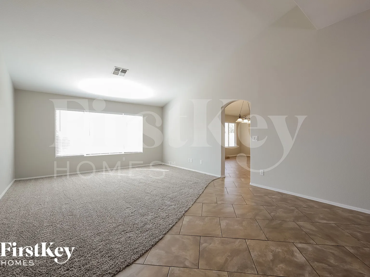 4 bed, 2.0 bath, 2148 sqft, $2,880 — Photo 4