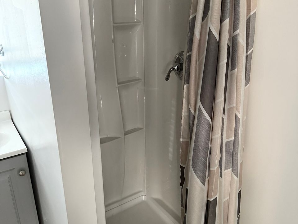 1st image of 105 Covey Rd