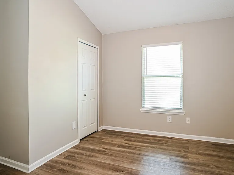 8790 Townsquare Dr S — Photo 14