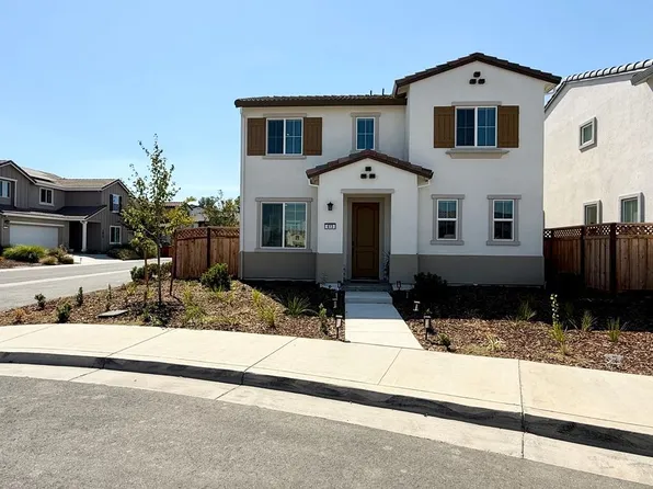 613 Barrett Lake Rd, West Sacramento, CA 95605