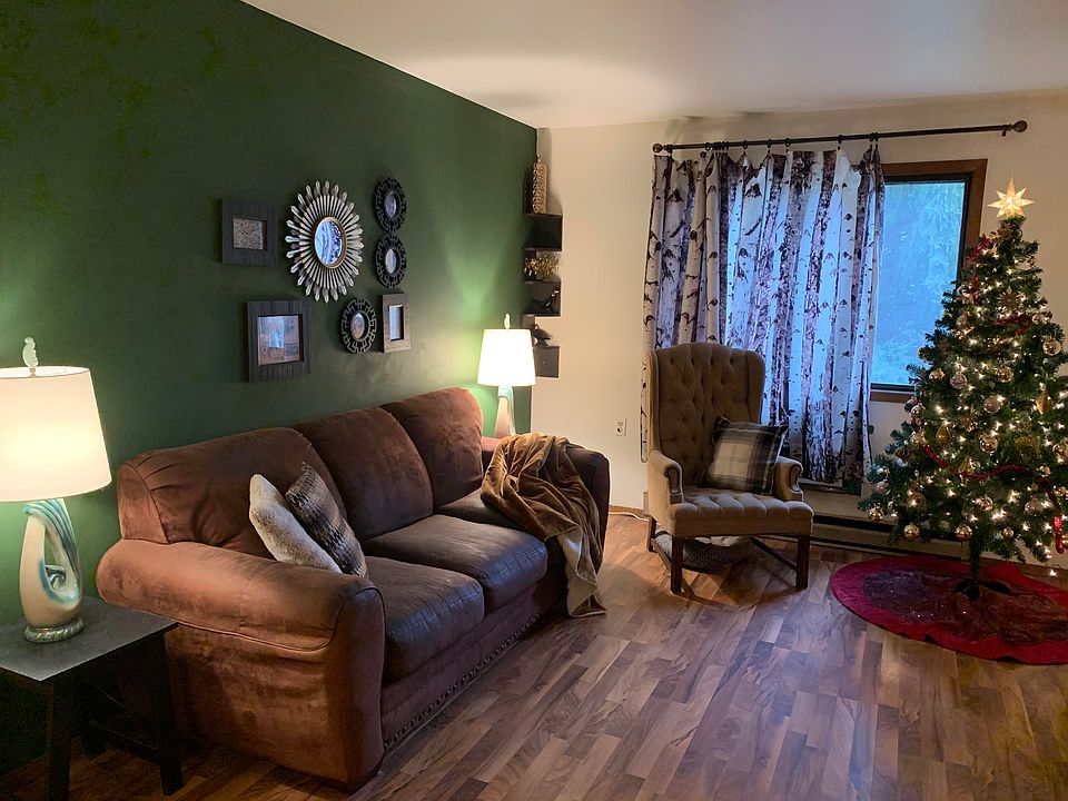 1st image of 615 Hillcrest Dr #2