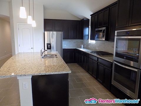 3rd image of 3312 De Torres Cir
