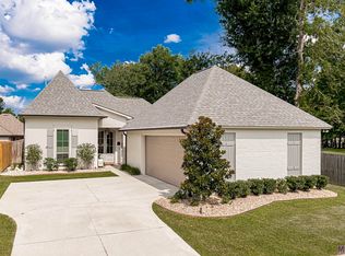 6124 Wood Wren Dr, Baton Rouge, LA 70817