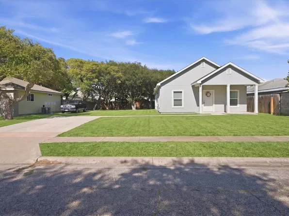 104 Pelican Ave, Aransas Pass, TX 78336