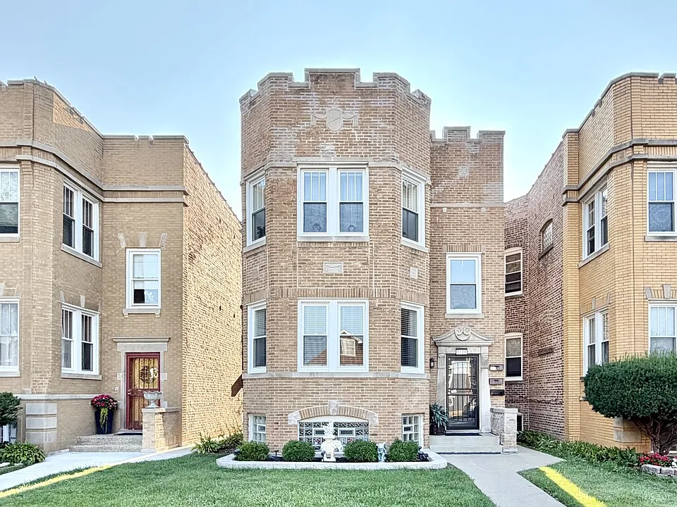 3138 N Marmora Ave #2