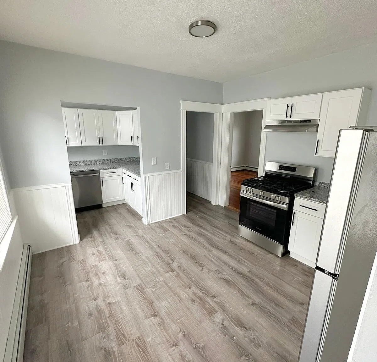 3 bed, 1200 sqft, $2,350 — Photo 1