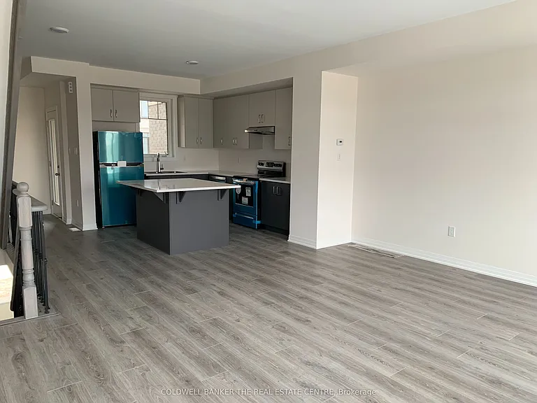 94 Ambereen Pl — Photo 5