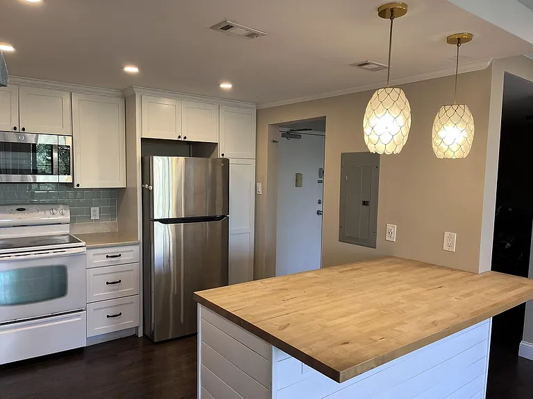 6301 Stevenson Ave #515 — Photo 4