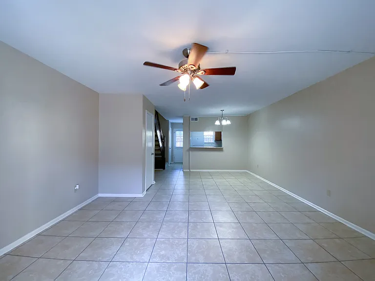 2236B3 Perkins Rd — Photo 3