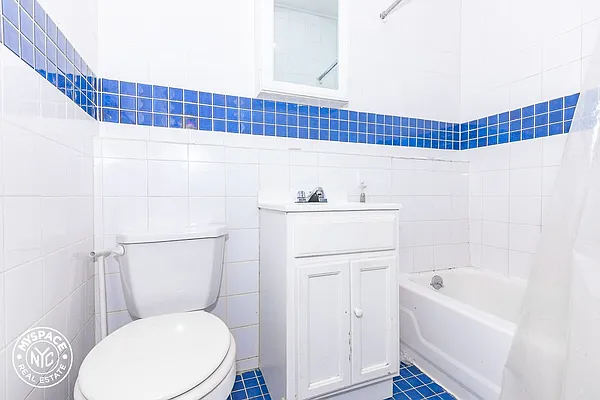 Rented by MySpaceNYC | media 20