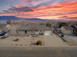 90 Dakota Morning Rd NE, Rio Rancho, NM 87124