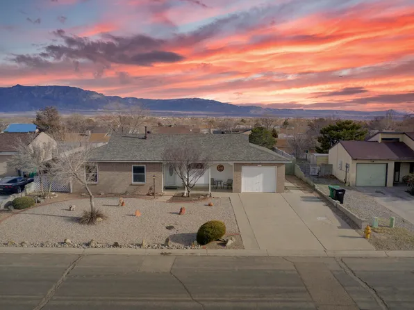 90 Dakota Morning Rd NE, Rio Rancho, NM 87124
