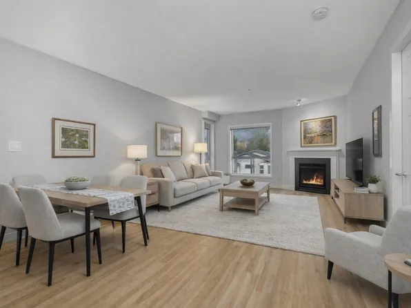1212 Main St #416, Squamish, BC V8B 0S1