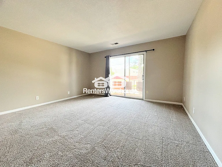 4211 65th St #4 — Photo 7