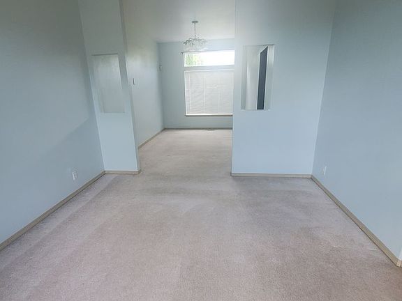 5th image of 4911 189th St SW