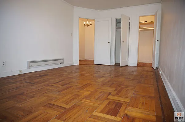 Rented by Elbe Real Estate Inc | media 8